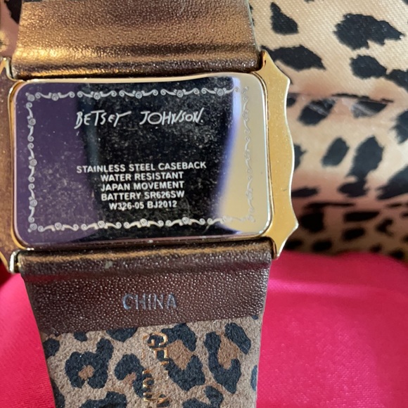 🪀Betsy Johnson watch🪀 - Picture 5 of 10